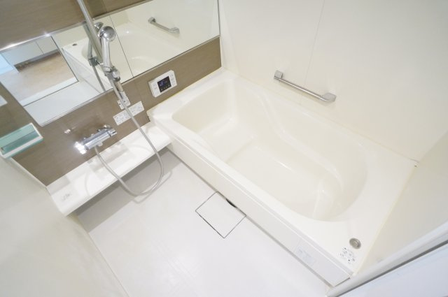 シャルマン　ヴィラージュＤ棟の浴室