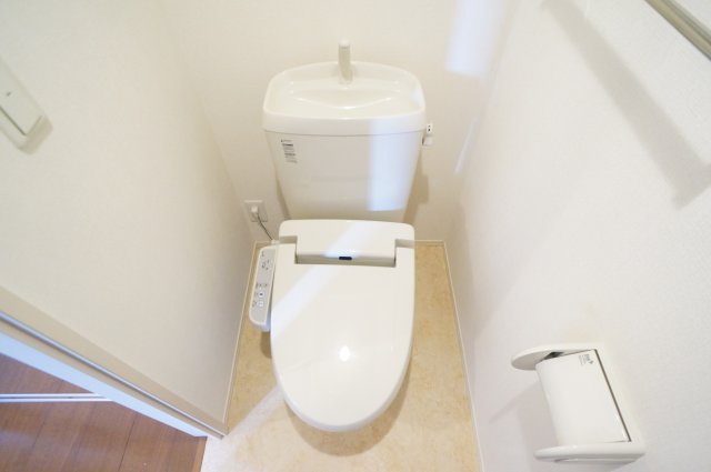 シャルマン　ヴィラージュＤ棟のトイレ