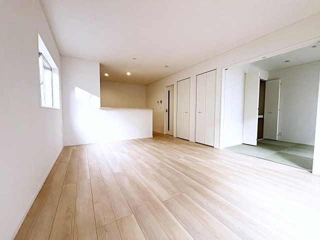 新築戸建・新築建売　郡山市富久山町久保田第29　行健小・行健中の居間・リビング|実際にご内覧いただき生活イメージを膨らませてみませんか！