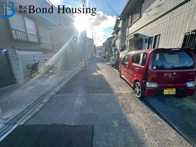 角地につき陽当り・眺望良好　塩屋台1丁目　限定1棟の前面道路含む現地写真