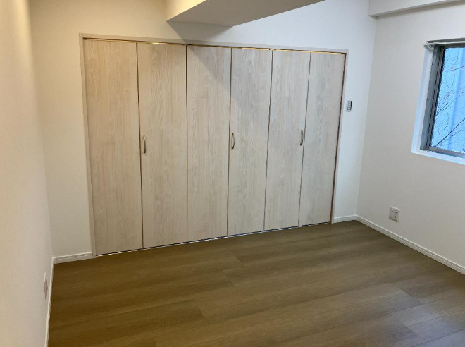 トーア浅草マンションの洋室