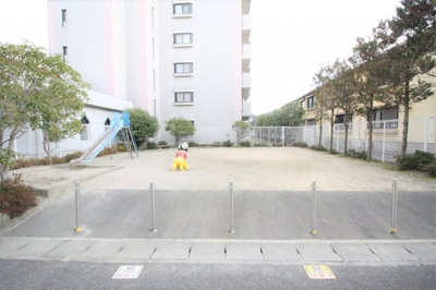 【その他共用部分】 | エメラルドマンション草津青地Ⅰ | 公園