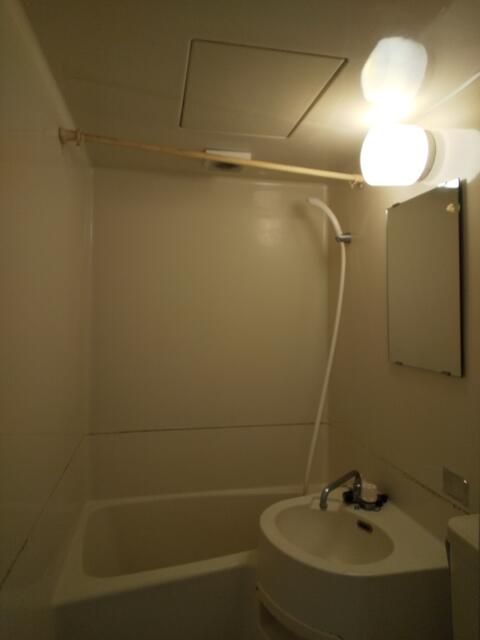 セドルハイム桜台Ｄの浴室