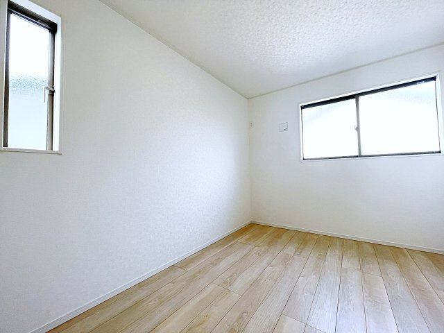 新築戸建・新築建売　鴻巣市北新宿第3　下忍小・吹上北中の洋室|お客様にとって最良のご提案ができるよう心掛けて対応させていただきます！