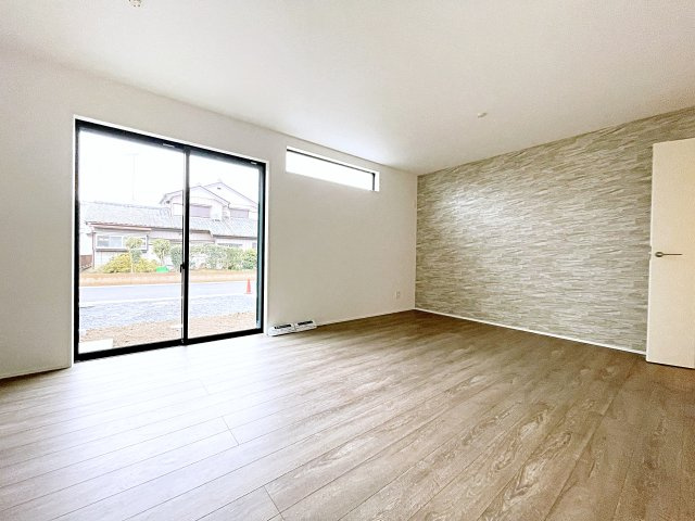 新築建売・新築戸建て　羽生市加羽ヶ崎　GRAFARE　全2棟の居間・リビング