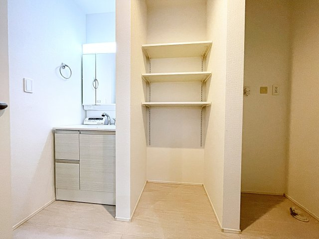 新築建売・新築戸建て　羽生市加羽ヶ崎　GRAFARE　全2棟の洗面所