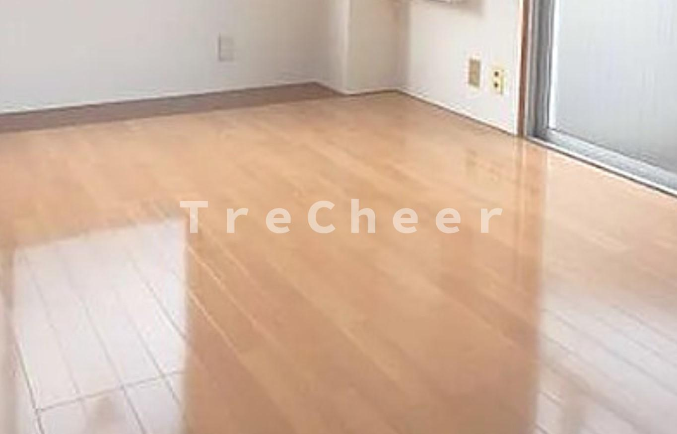 英マンションの居間・リビング