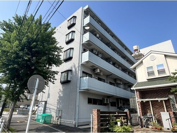 Raiz西高蔵の外観