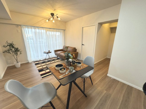 【居間・リビング】