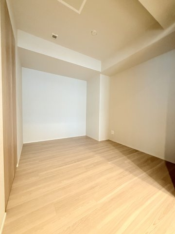 アイコニックタワー新潟ステーション　3Fの洋室