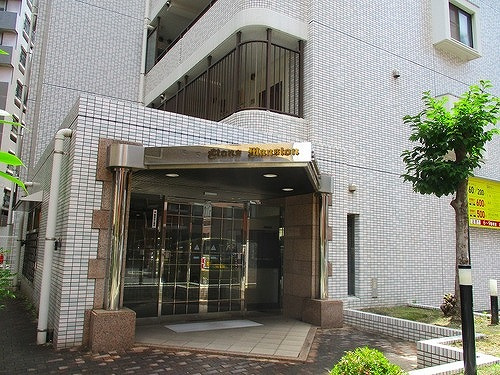 ライオンズマンション小倉駅南第３のエントランス