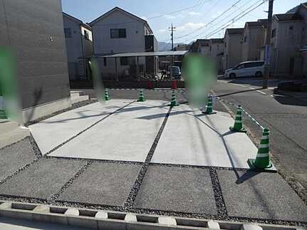 安佐北区深川７丁目の前面道路含む現地写真