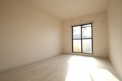 【洋室】 | ヴィラ仲谷向陽台