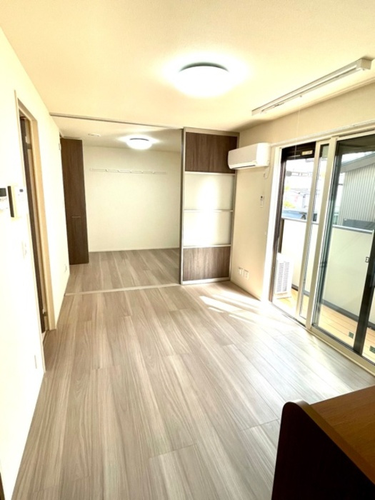 グラシューズの居間・リビング