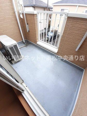 【バルコニー】 | ポム・ド・テールＢ