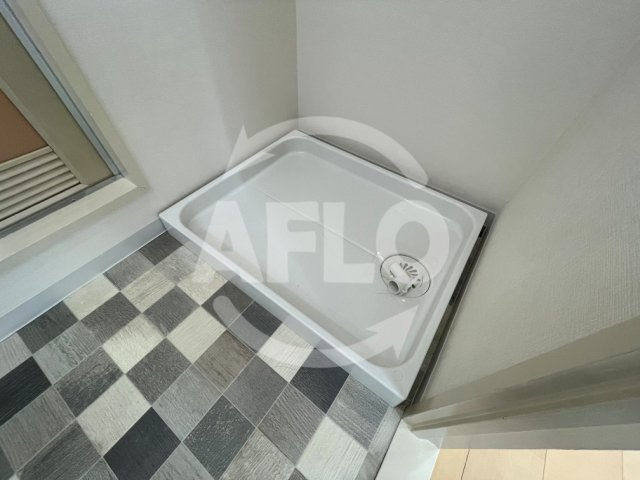 メロディハイム東帝塚山の洗面所|メロディハイム東帝塚山　室内洗濯機置き場