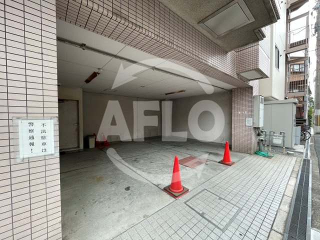 メロディハイム東帝塚山の駐車場|メロディハイム東帝塚山　駐車場