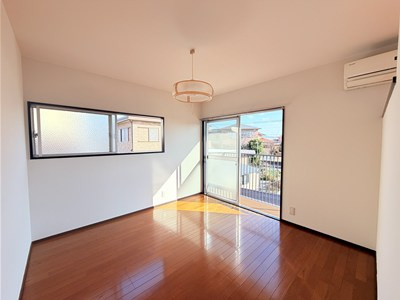 中広川戸建の洋室