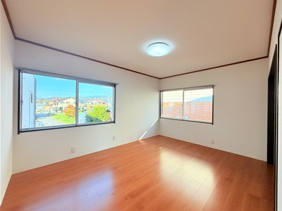 中広川戸建の洋室