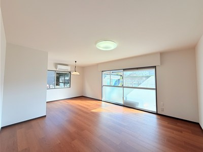 中広川戸建の居間・リビング