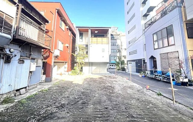 台東区浅草橋２丁目の売地の前面道路含む現地写真