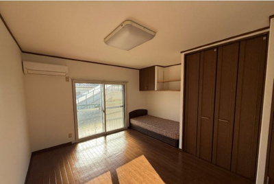 【設備】 | 押本ハイツ | 下部に収納スペースがあるベットとなっております。