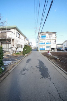 【前面道路含む現地写真】