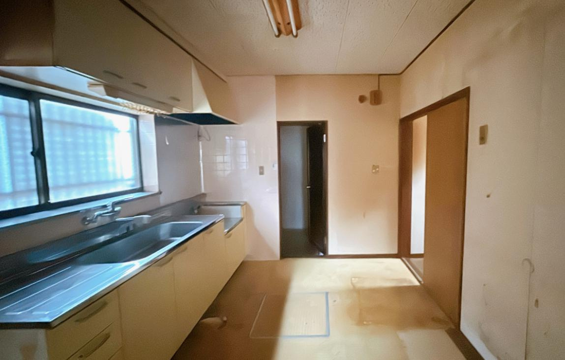 北茨城市中郷町汐見ヶ丘2丁目　中古戸建のキッチン