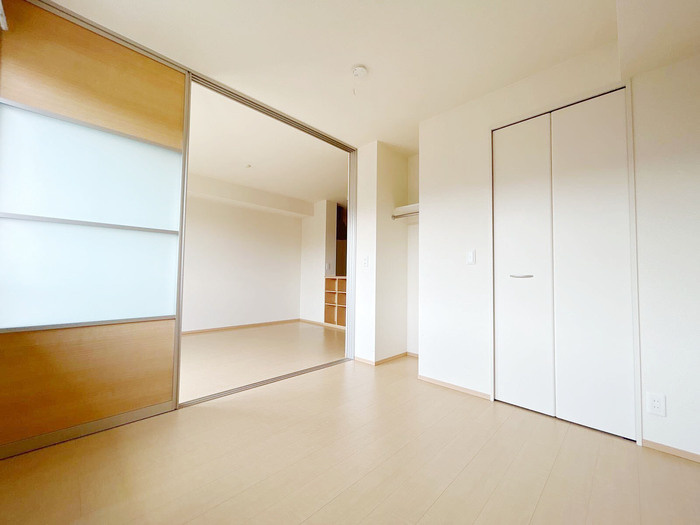 プラムガーデンの居間・リビング