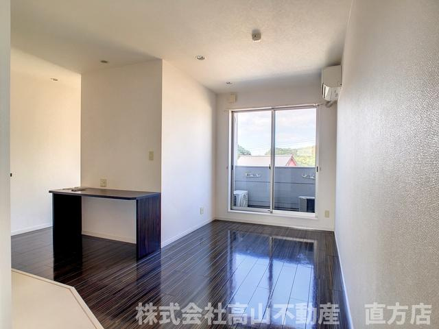 クラッセ感田の居間・リビング