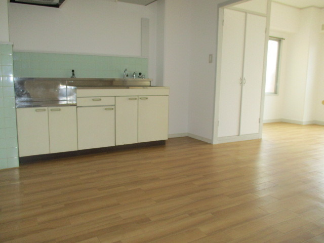 【居間・リビング】 | 広いリビングです