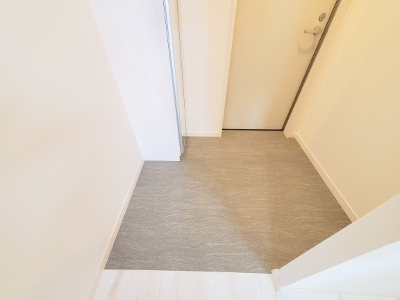 premiereⅢ(プレミールスリー)の玄関