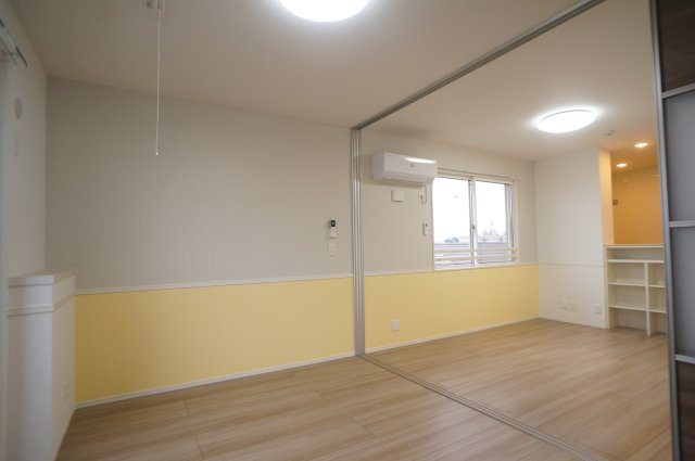 ビギーウエストの居間・リビング