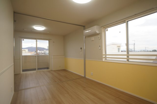 ビギーウエストの居間・リビング