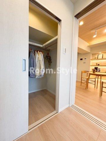 パシフィック自由が丘マンションの収納|空室のためご都合に合わせてご内覧できます
お問合せはお電話でもお受付しております。
03-6450-5211