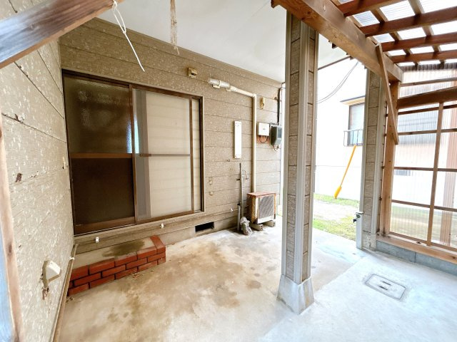 東伯郡湯梨浜町泊中古戸建のその他|裏の勝手口です。