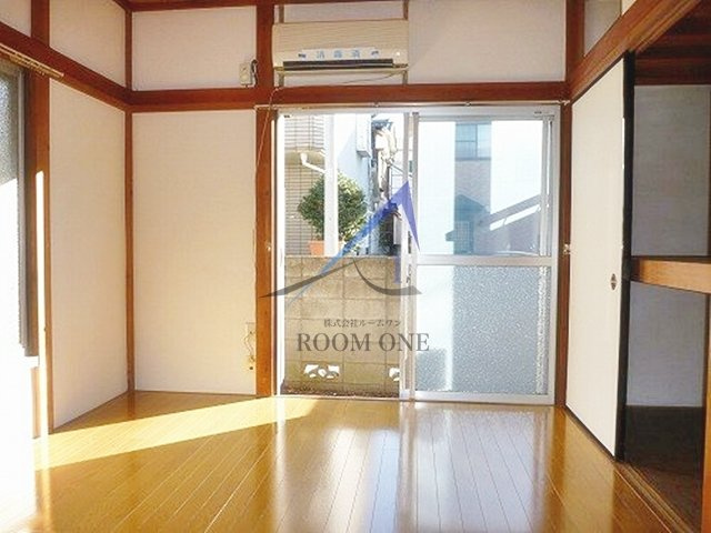 ヒカリハウスの居間・リビング|洋室のお部屋です。