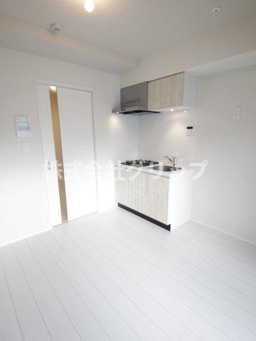 LEXE横濱関内の洋室