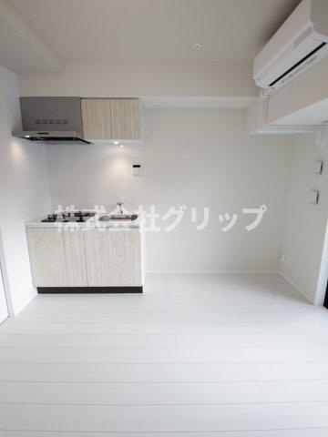 LEXE横濱関内の居間・リビング