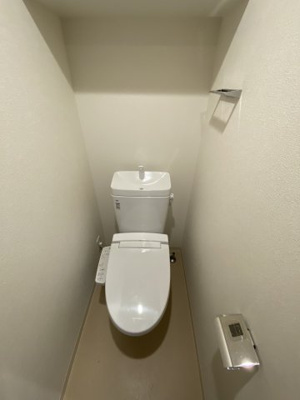 【トイレ】 | プレサンス堺筋本町センティス | プレサンス堺筋本町センティス　温水洗浄便座