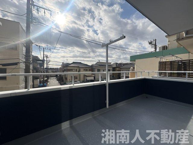 平塚市花水台　中古戸建　のバルコニー|お洗濯にも便利なバルコニー付き