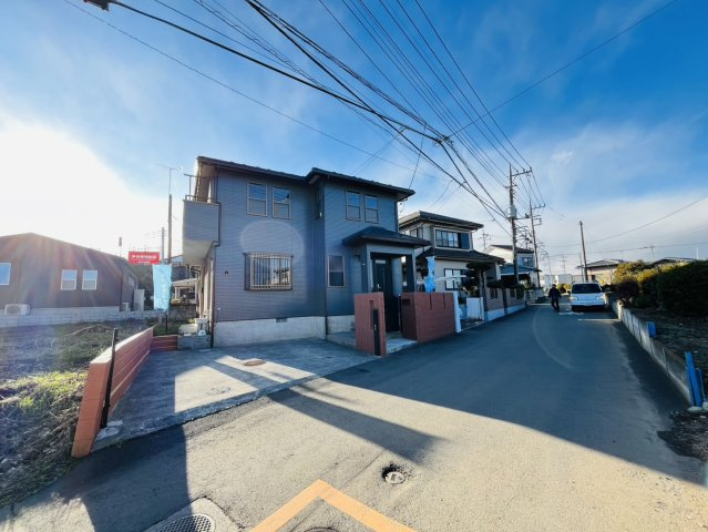 狭山市上広瀬　中古戸建ての前面道路含む現地写真|12月26日撮影