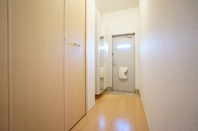 エクセレントⅠの玄関