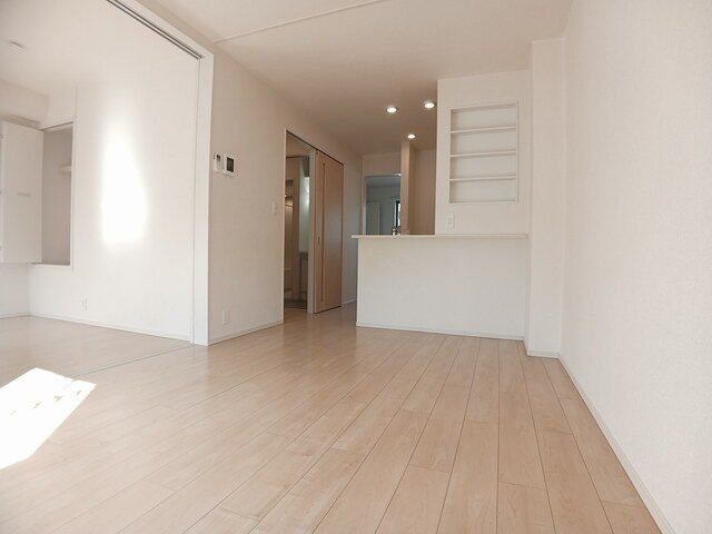 メゾンド・プチ・フルールⅩの居間・リビング