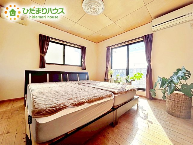 【寝室】 | 水戸市東前町　中古戸建 | ベッドを置いても余裕の広さがあります。パソコンや趣味のスペースなどインテリアを考えるのも楽しみですね！