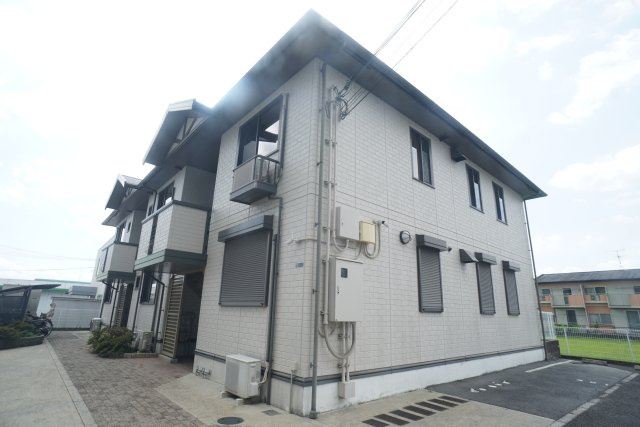 奈良市四条大路２丁目のアパート