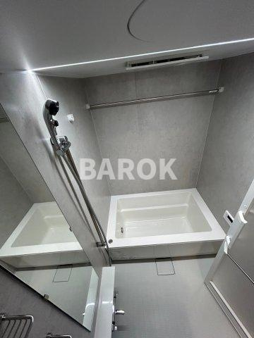 エンクレスト博多駅南FITの浴室