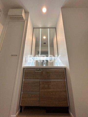 エンクレスト博多駅南FITの洗面所