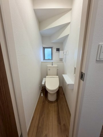 和泉市春木町2階建て角地（小学校は南松尾はつが野学園）の玄関|毎日通る玄関はこちらです