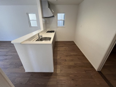 【居間・リビング】 | 【20万円ｷｬｯｼｭﾊﾞｯｸ対象物件】ファーストタウン第6河合町星和台 全2棟 1号棟 | 施工例写真